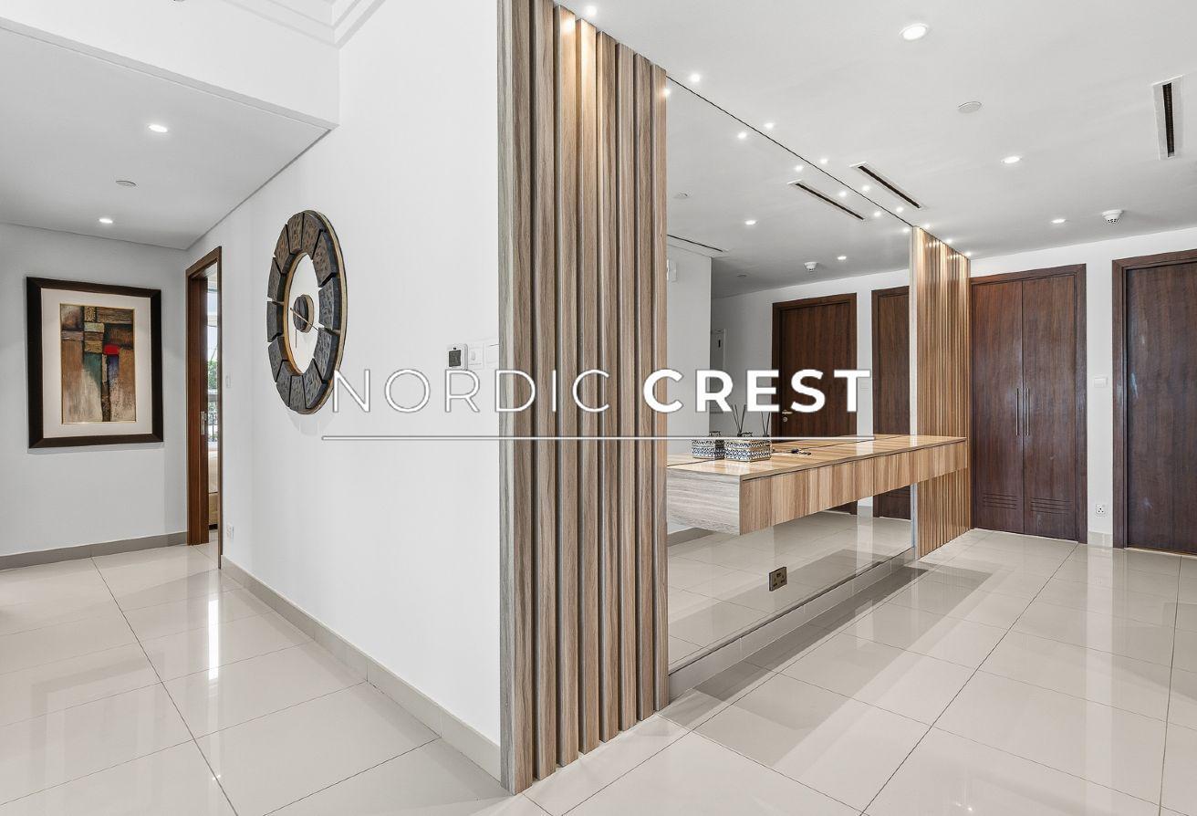 Best 2BR in Downtown | Full Burj Khalifa View photo 11