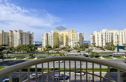 Apartment - 3 Bedrooms - 4 Bathrooms for rent in Abu Keibal - Shoreline Apartments - Palm Jumeirah - Dubai