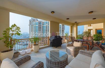 Apartment - 3 - 4 for rent in Marina Residences 1 - Marina Residences - Palm Jumeirah - Dubai
