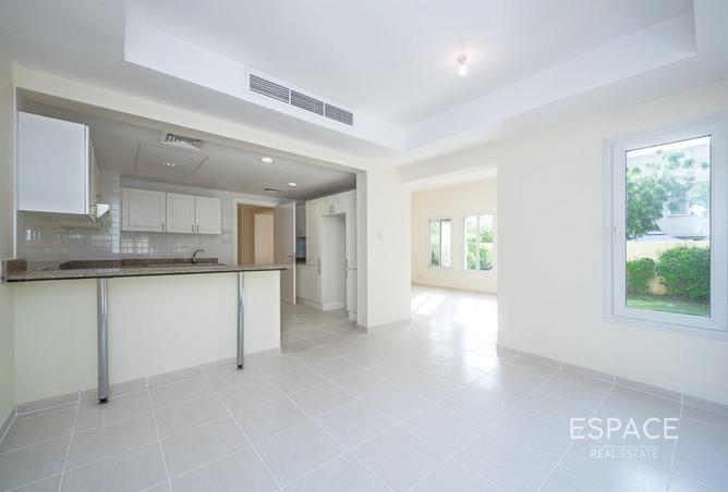 85742632 - Property Image 3