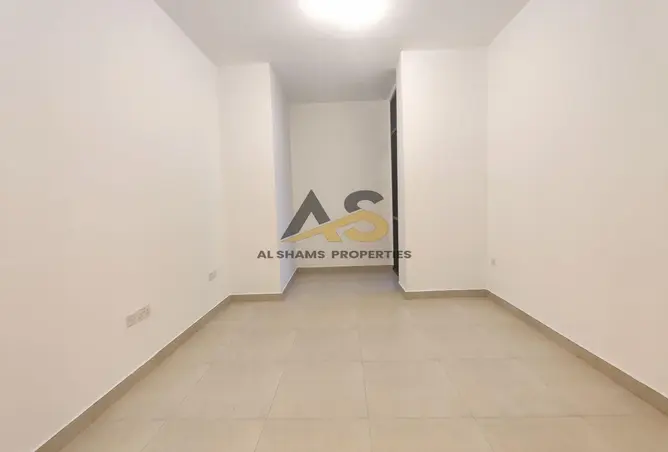 128364956 - Property Image 3