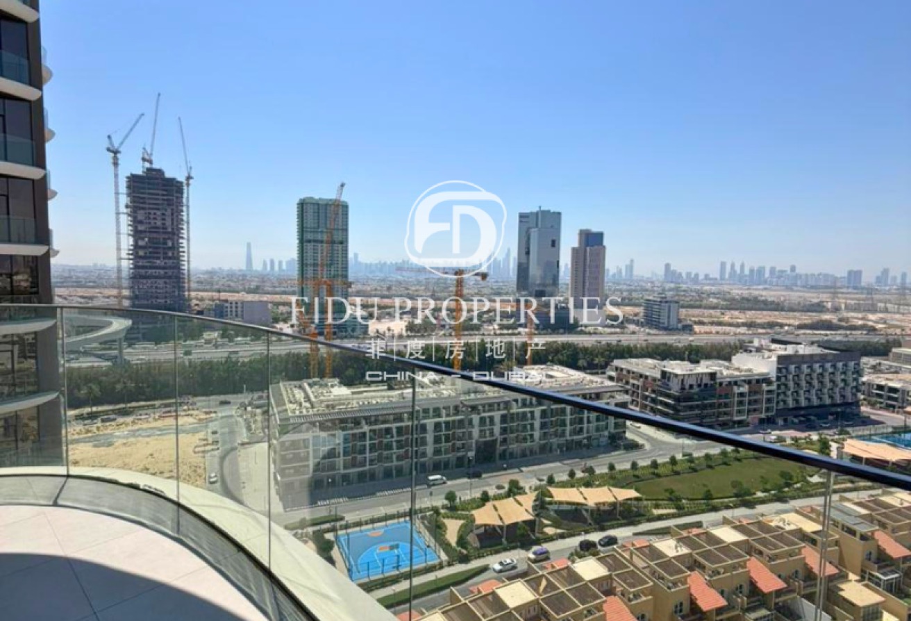 Furnished | Large Layout | Resale