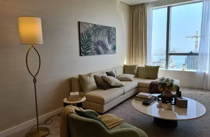 Apartment - 1 Bedroom - 2 Bathrooms for sale in The Palm Tower - Palm Jumeirah - Dubai