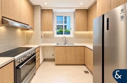 Townhouse - 5 - 5 for rent in Nice - Damac Lagoons - Dubai