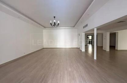 Villa - 5 Bedrooms - 5 Bathrooms for rent in Jumeirah 1 Villas - Jumeirah 1 - Jumeirah - Dubai