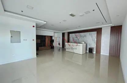 Office Space - 3 Bedrooms - 1 Bathroom for rent in Capital Golden Tower - Business Bay - Dubai