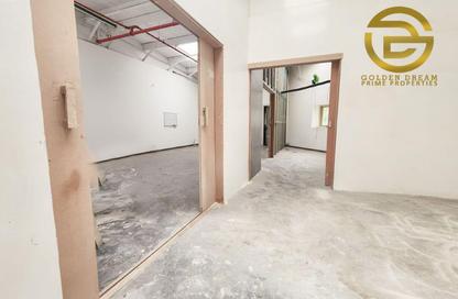 Warehouse - Studio - 2 Bathrooms for rent in Al Qusais Industrial Area 5 - Al Qusais Industrial Area - Al Qusais - Dubai
