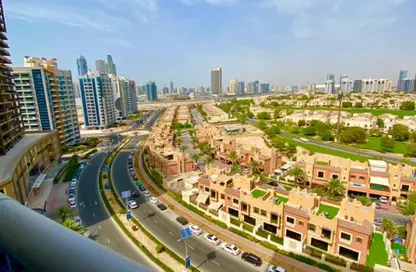 شقة - 3 غرف نوم - 4 حمامات للايجار في مساكن النخبة رقم 7 - مساكن النخبة الرياضية - مدينة دبي الرياضية - دبي