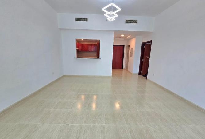 101706253 - Property Image 3