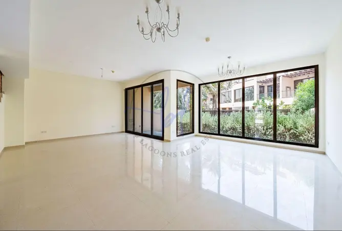 146010348 - Property Image 2