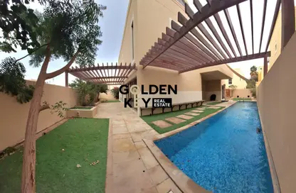Villa - 4 Bedrooms - 5 Bathrooms for rent in Khalifa City - Abu Dhabi