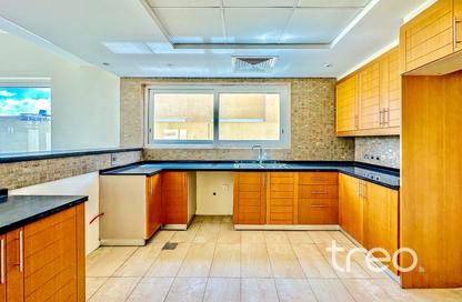 Villa - 4 Bedrooms - 4 Bathrooms for sale in Legacy Nova Villas - District 9 - Jumeirah Park - Dubai Villa - 4 Bedrooms - 4 Bathrooms for sale in Legacy Nova Villas - District 9 - Jumeirah Park - Dubai