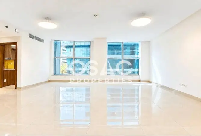 Metrol Logo Rent in DXB Tower: Specious 1BHK | Close Kitchen | Close to Metro ...