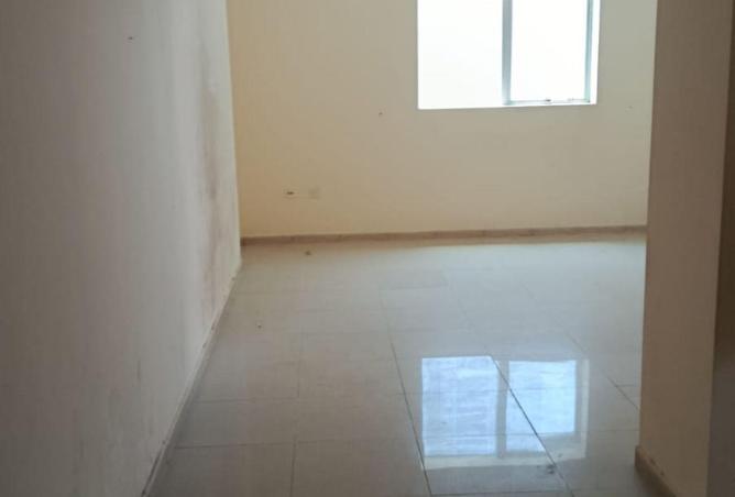 94010400 - Property Image 2