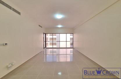 Apartment - 1 Bedroom - 1 Bathroom for rent in Golden Sands 9 - Mankhool - Bur Dubai - Dubai