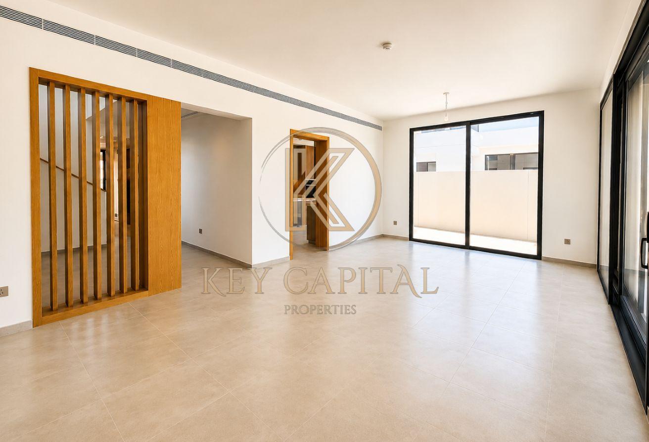 Corner Unit | Brand New | Must See Villa photo 4