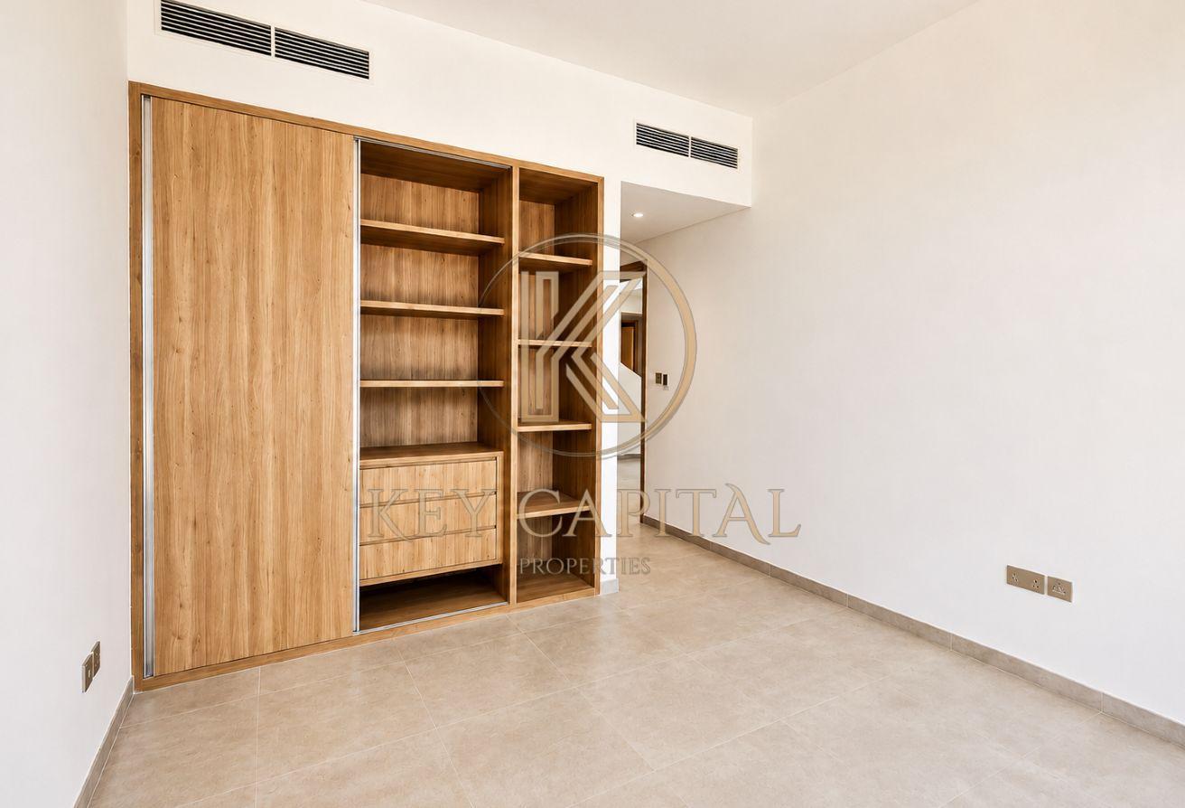 Corner Unit | Brand New | Must See Villa photo 8