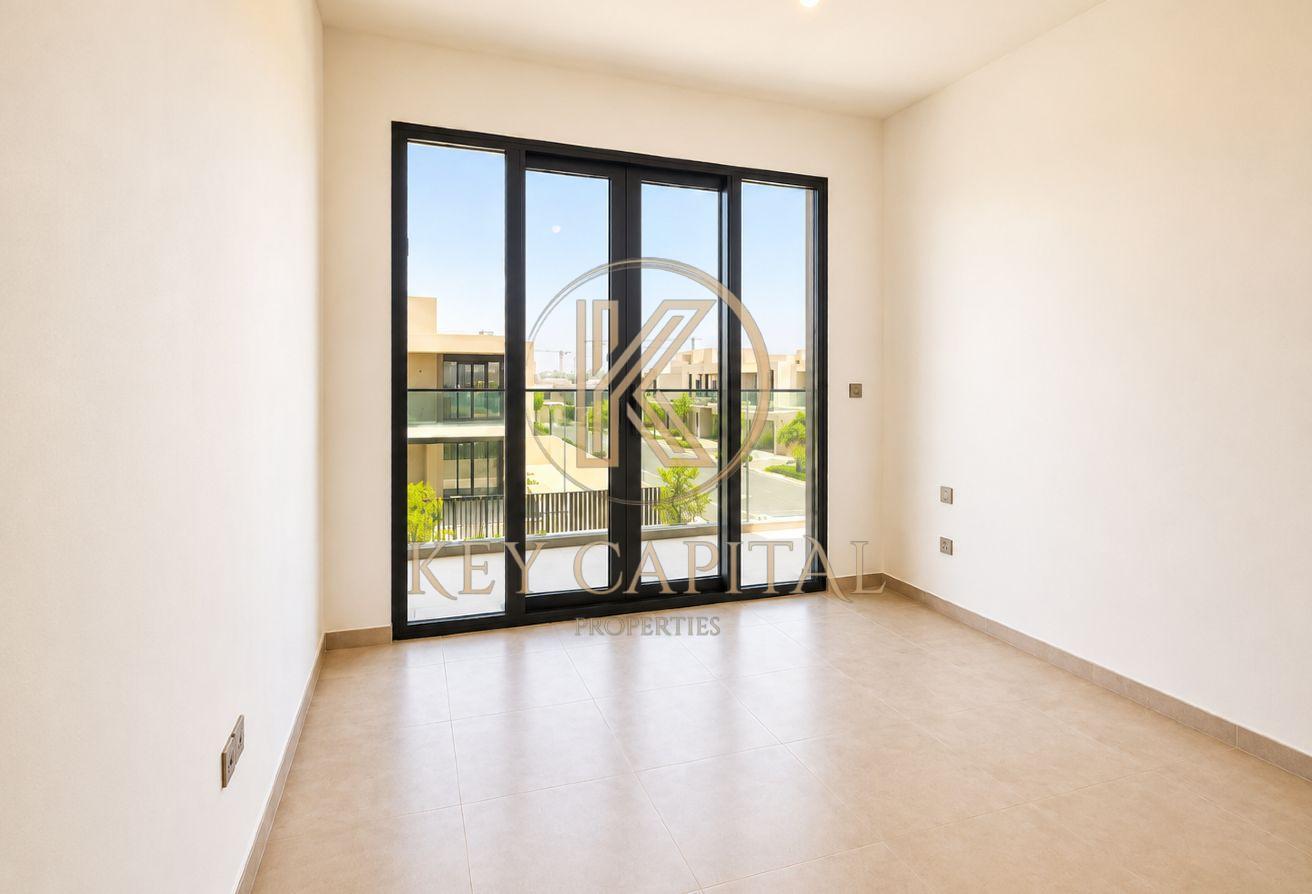 Corner Unit | Brand New | Must See Villa photo 19