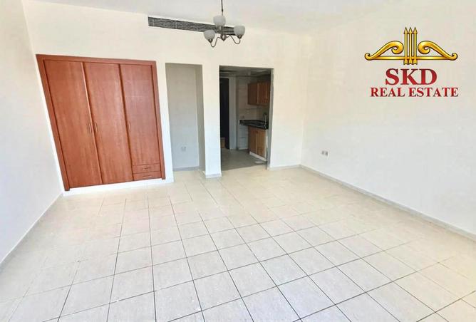 76162880 - Property Main Image