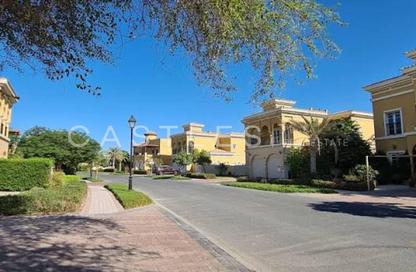 Villa - 5 Bedrooms - 7 Bathrooms for rent in The Centro - The Villa - Dubai