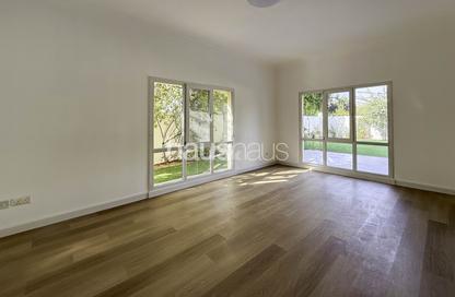 Villa - 5 - 4 for rent in Meadows 2 - Meadows - Dubai
