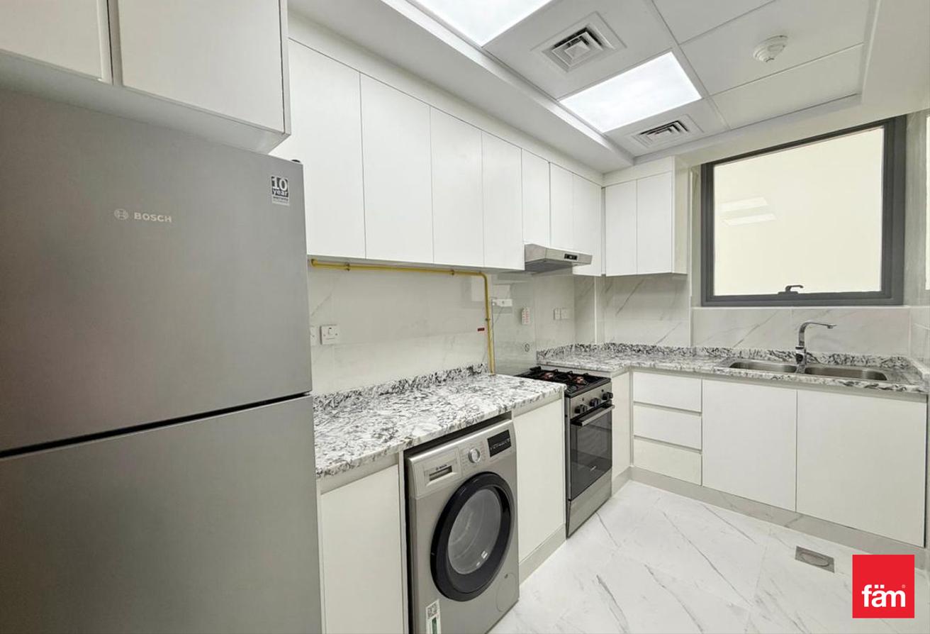 Ready To Move | Semi Furnished | Modern Layout photo 7