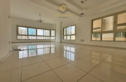 Apartment - 2 Bedrooms - 3 Bathrooms for rent in Al Majaz 1 - Al Majaz - Sharjah