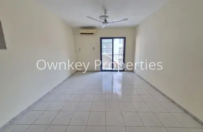 Apartment - 1 Bedroom - 1 Bathroom for rent in Badri Building - Al Mankhool - Bur Dubai - Dubai