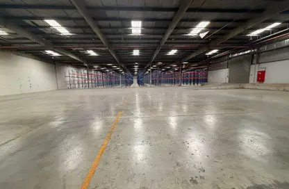 مستودع - استوديو - 4 حمامات للايجار في المنطقة الصناعية 11 - المنطقة الصناعية بالشارقة - الشارقة