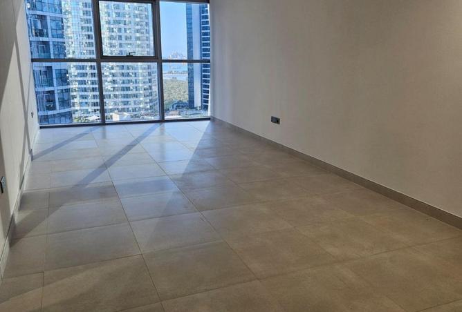 73844026 - Property Image 2