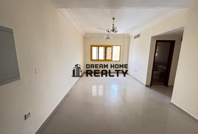 82367477 - Property Main Image