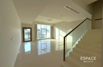 تاون هاوس - 3 غرف نوم - 4 حمامات للايجار في غرب الفرجان - الفرجان - دبي