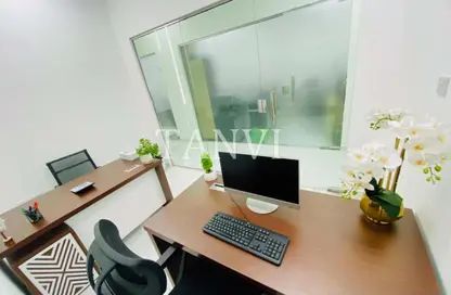 Office Space - Studio - 1 Bathroom for rent in Red Avenue - Al Garhoud - Dubai Office Space - Studio - 1 Bathroom for rent in Red Avenue - Al Garhoud - Dubai