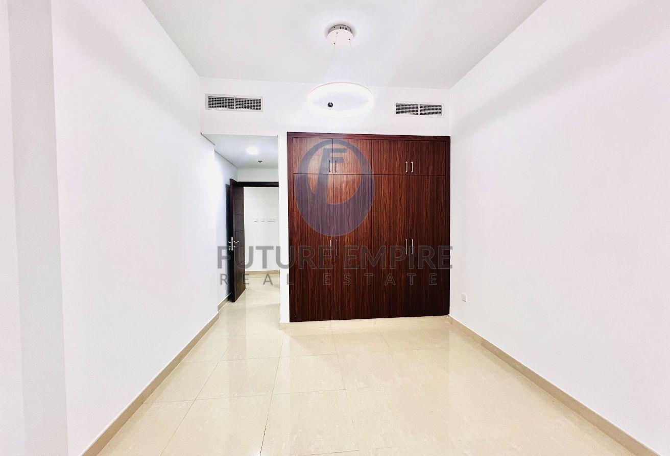 2 BHK | Near Metro | Multiple Cheque |Book Viewing photo 8