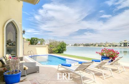 Villa - 5 Bedrooms - 6 Bathrooms for rent in Garden Homes Frond E - Garden Homes - Palm Jumeirah - Dubai
