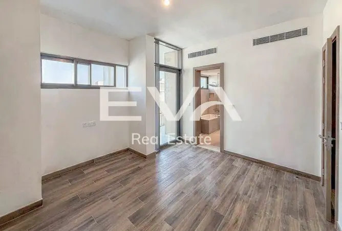 121544551 - Property Image 3