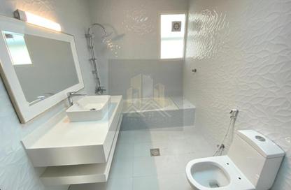 Apartment - 4 Bedrooms - 4 Bathrooms for rent in Khalifa City A Villas - Khalifa City A - Khalifa City - Abu Dhabi