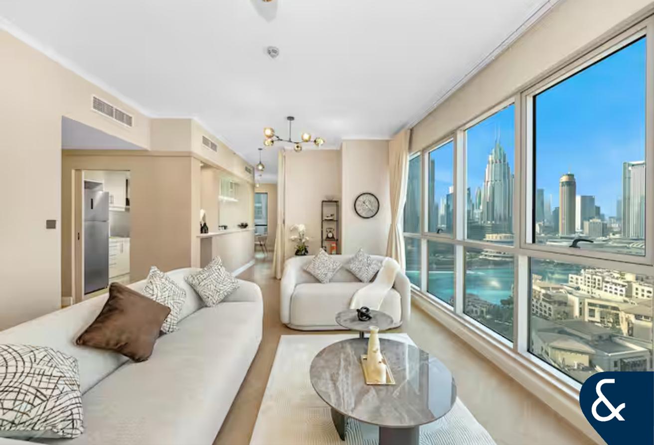 Vacant Now | Furnished | Incredible Views photo 6