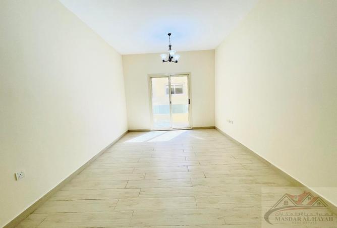 16300403 - Property Image 2