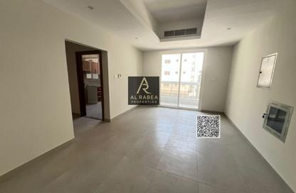 Office Space - Studio - 2 Bathrooms for rent in Abna Saqer Building - Al Hamidiya 1 - Al Hamidiya - Ajman