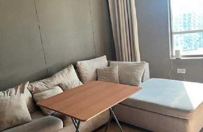 شقة - غرفة نوم - 2 حمامات للايجار في أورينت تاور 1 - أورينت تاور - البستان - عجمان