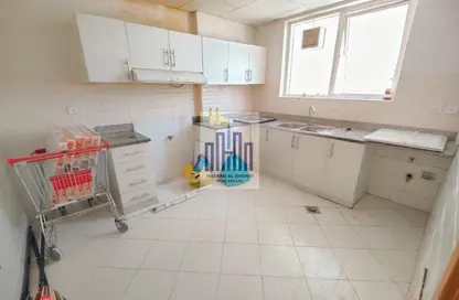Apartment - 2 Bedrooms - 2 Bathrooms for rent in Zakhir Towers - Al Taawun - Sharjah