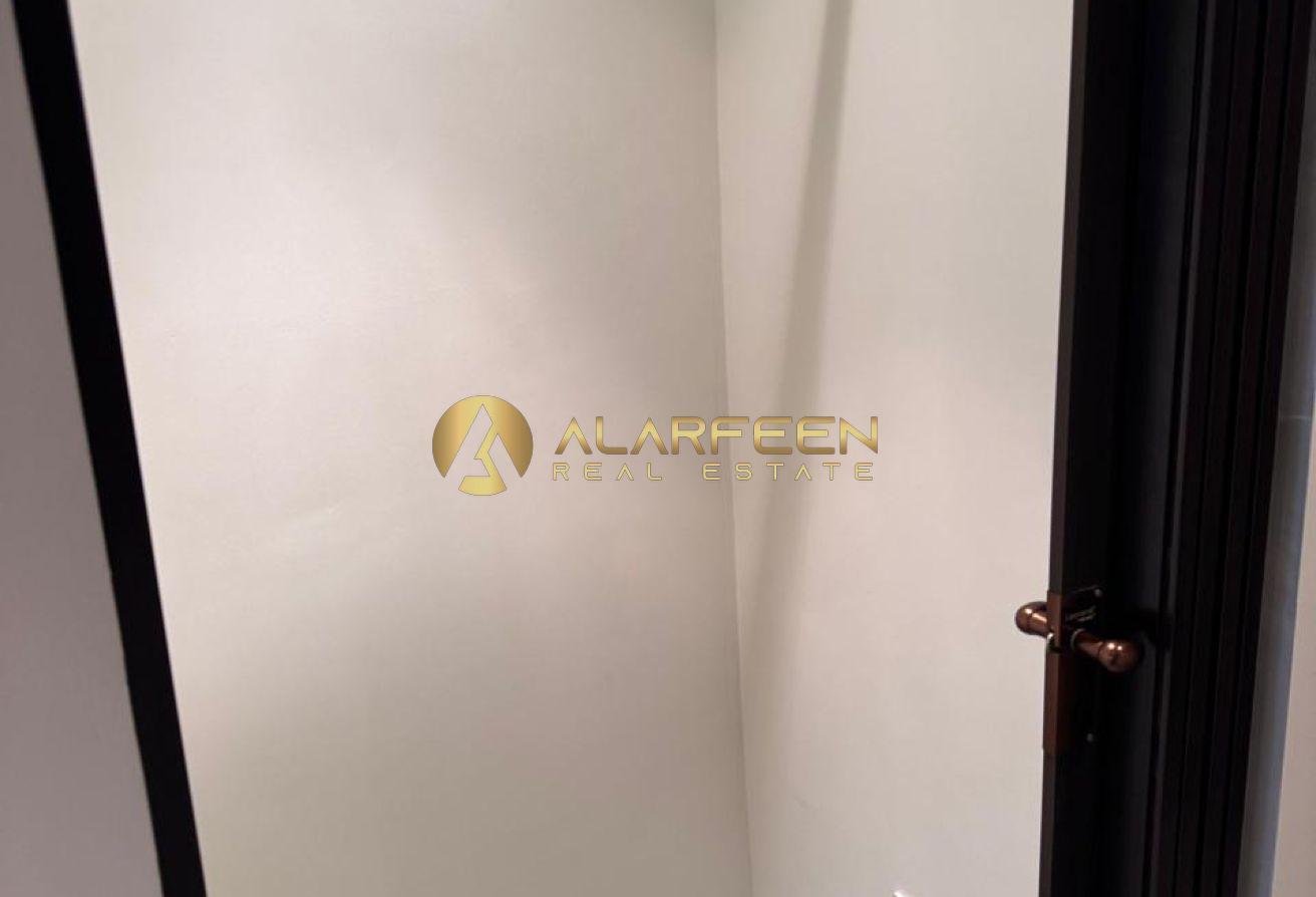 Fully Furnished | Spacious Unit | Prime Location photo 10