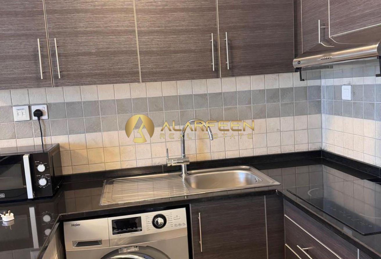 Fully Furnished | Spacious Unit | Prime Location photo 8