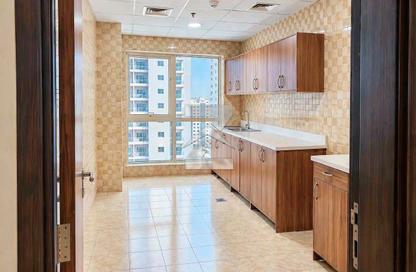 Apartment - 2 - 2 for rent in Olympic Park 4 - Olympic Park Towers - Dubai Sports City - Dubai