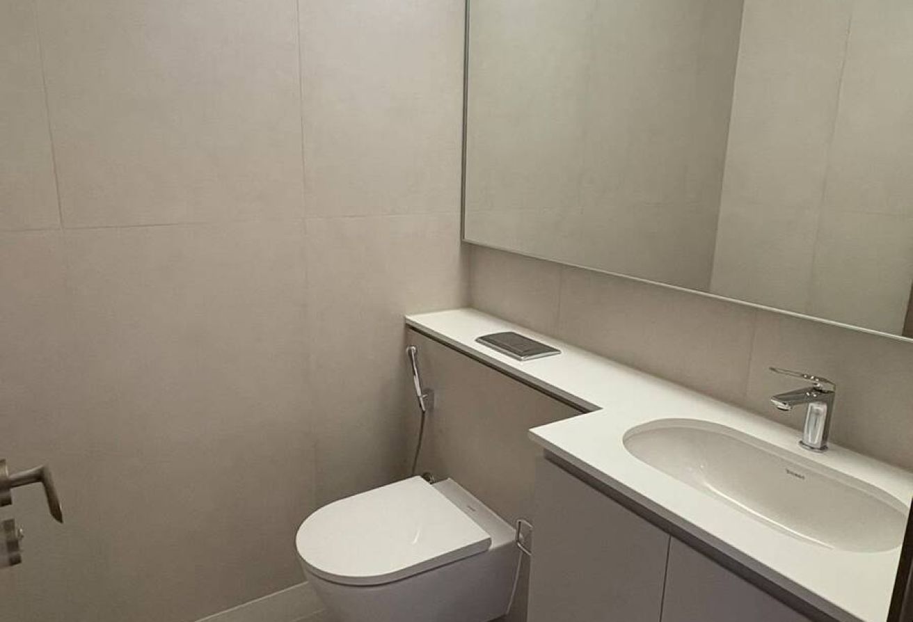180° Skyline Views | Study +Maids +Storage +Powder — image 16