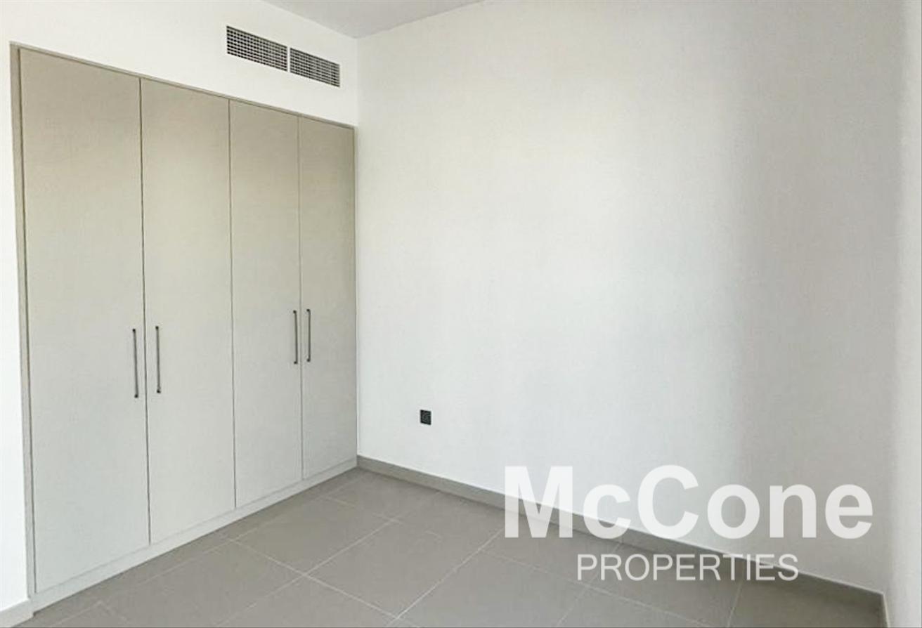 Vacant | Spacious Layout | Exclusive photo 14
