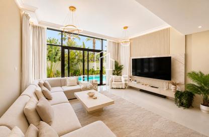 Villa - 5 - 6 for sale in Whitefield - Damac Hills - Dubai