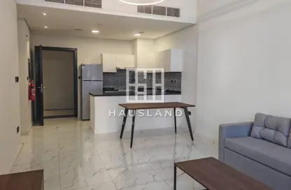 Apartment - 2 Bedrooms - 2 Bathrooms for rent in The Gate - Masdar City - Abu Dhabi