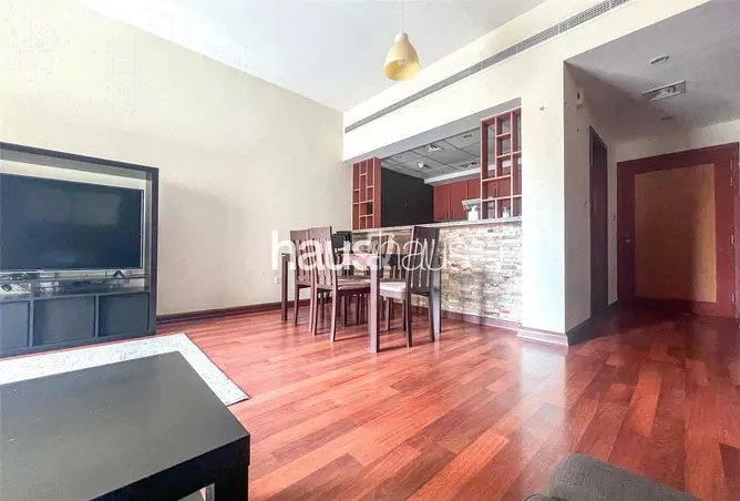 105976260 - Property Image 2